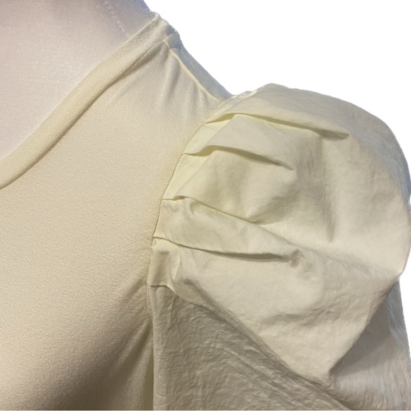 Skies are Blue Puff Sleeve Blouse Cream Crew Neck Size XS NWT - Picture 6 of 16